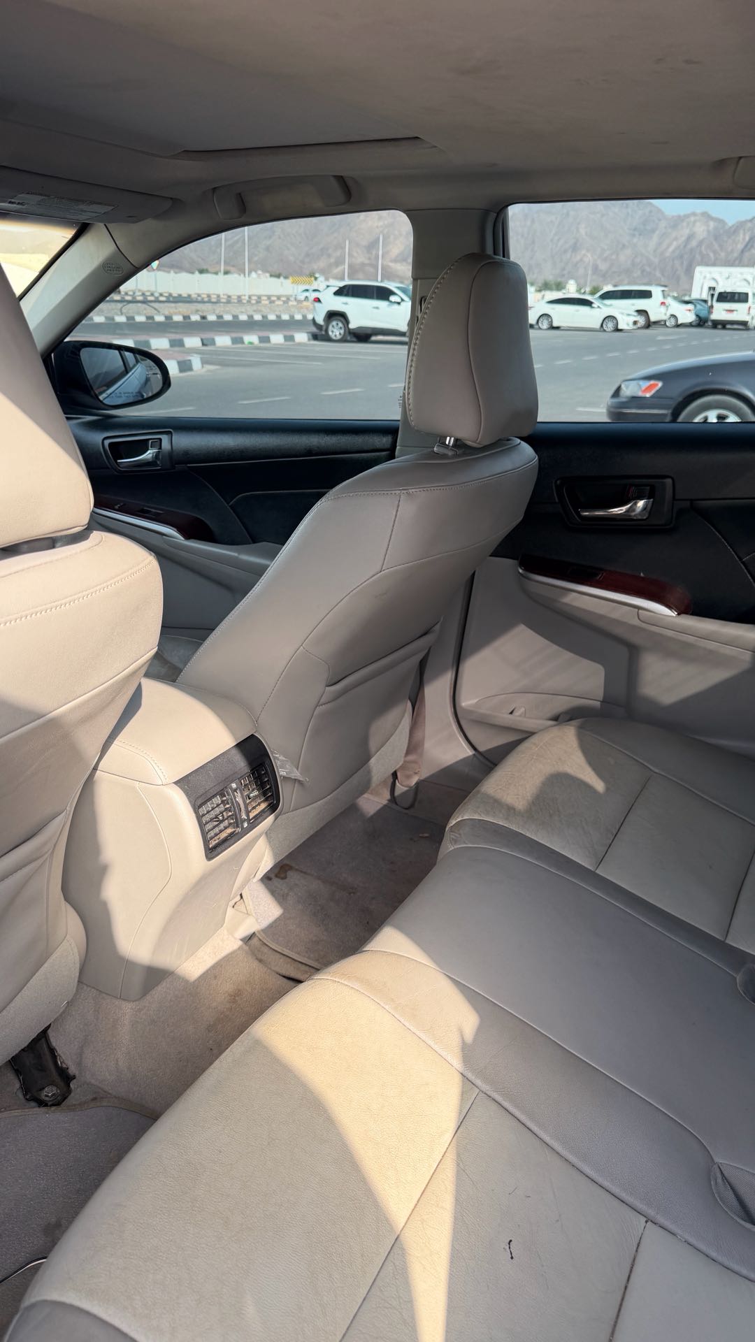 Car Image 2013 TOYOTA CAMRY XLE
