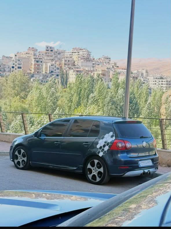 فولكس فاجن جولف GTI 2005