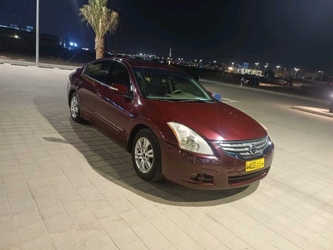 Car Image 2012 NISSAN ALTIMA SE