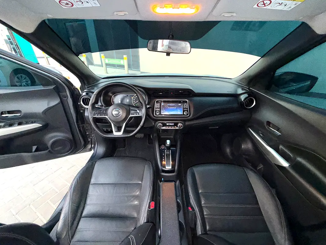 Car Image 2018 NISSAN KICKS 