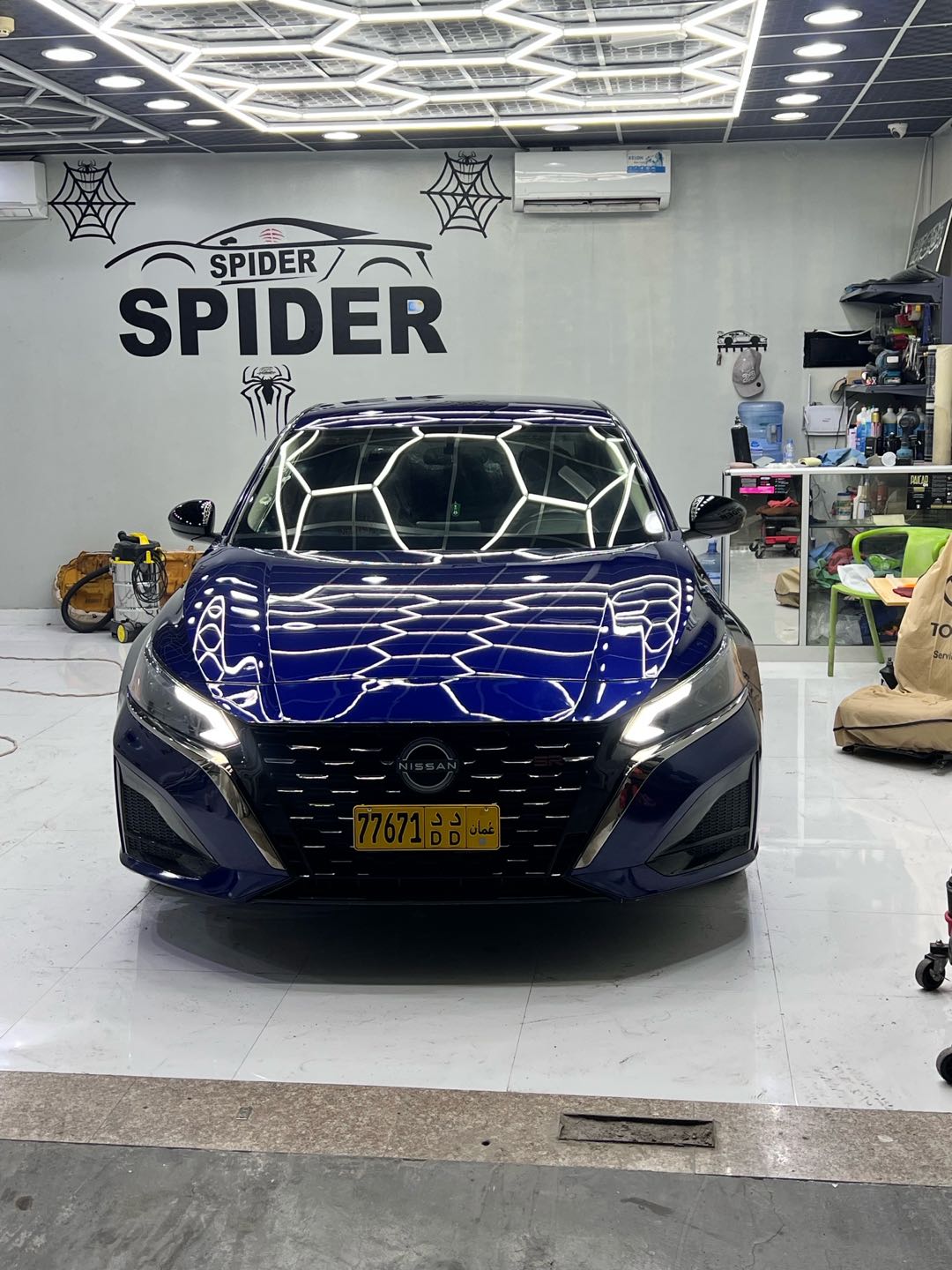 Car Image 2019 NISSAN ALTIMA SR