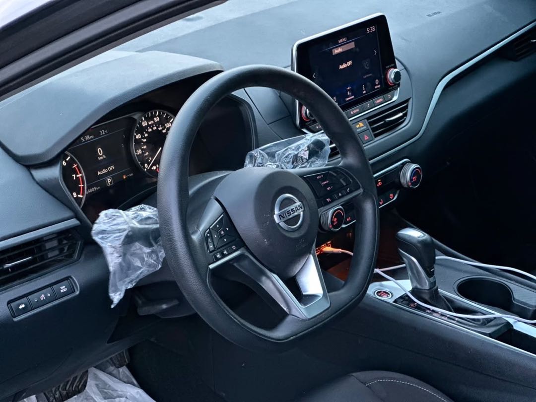 Car Image 2019 NISSAN ALTIMA S