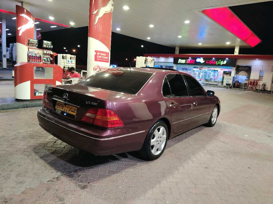 Car Image 2002 LEXUS LS 430