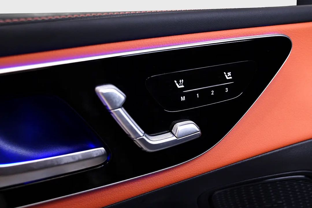Car Image 2023 MERCEDES GLC CLASS 