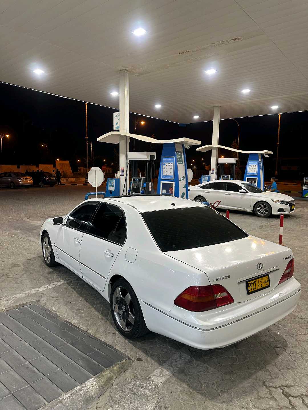 Car Image 2001 LEXUS LS 430 1/2 Ultra