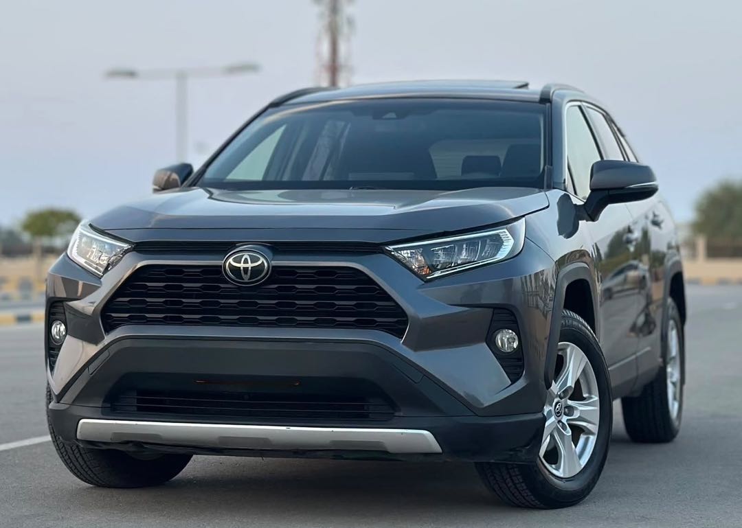 تويوتا رافور XLE 2019