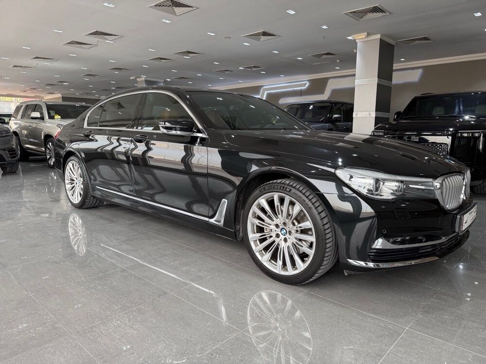 Car Image 2018 BMW 7 SERIES 730