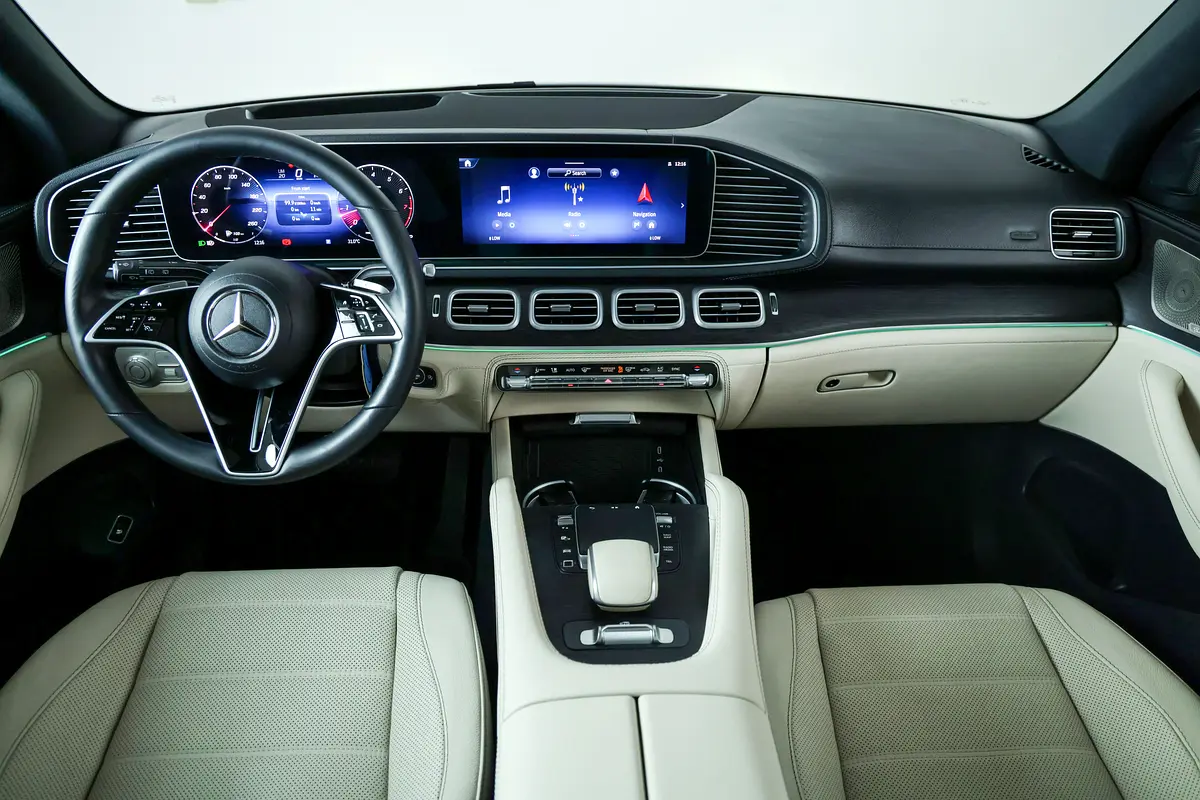 Car Image 2025 MERCEDES GLE CLASS GLE 450 4MATIC