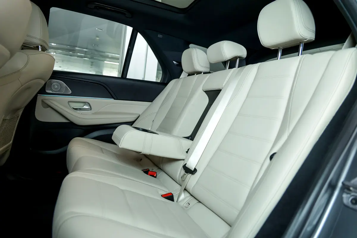 Car Image 2025 MERCEDES GLE CLASS GLE 450 4MATIC