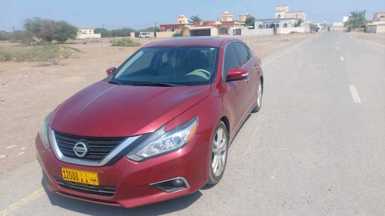 Car Image 2016 NISSAN ALTIMA SL