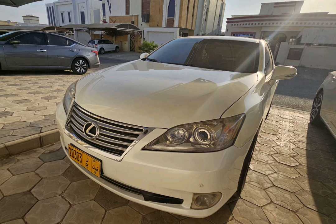 Car Image 2010 LEXUS ES 350
