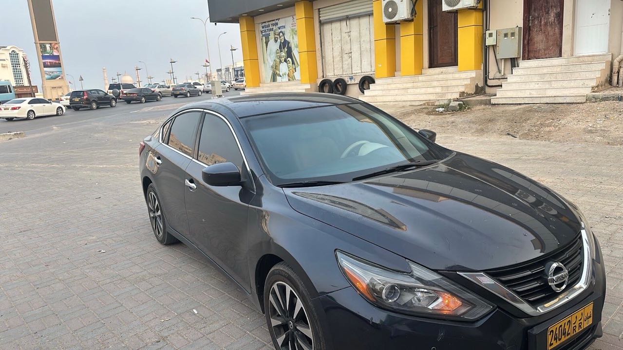 Car Image 2018 NISSAN ALTIMA S