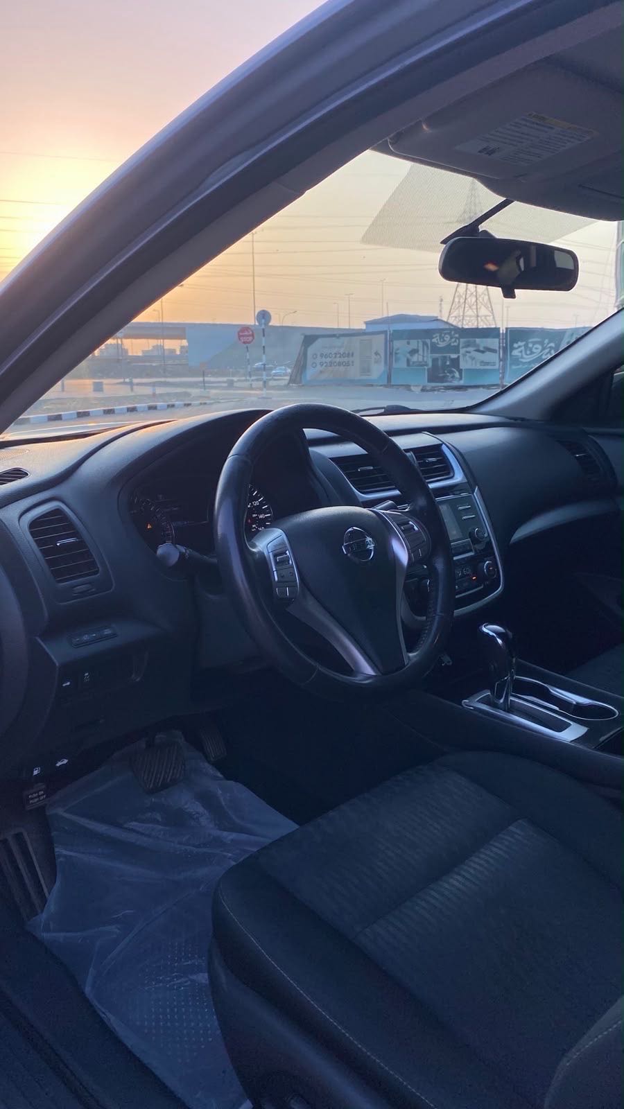 Car Image 2018 NISSAN ALTIMA SV