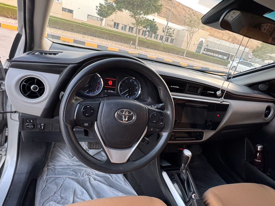 Car Image 2018 TOYOTA COROLLA L