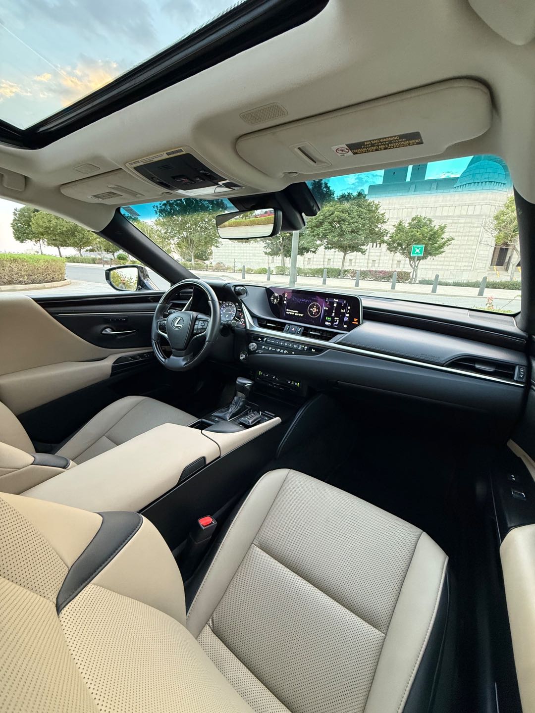 Car Image 2021 LEXUS ES 350