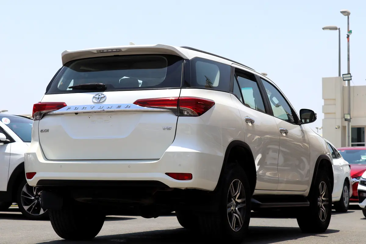 Car Image 2021 TOYOTA FORTUNER GXR