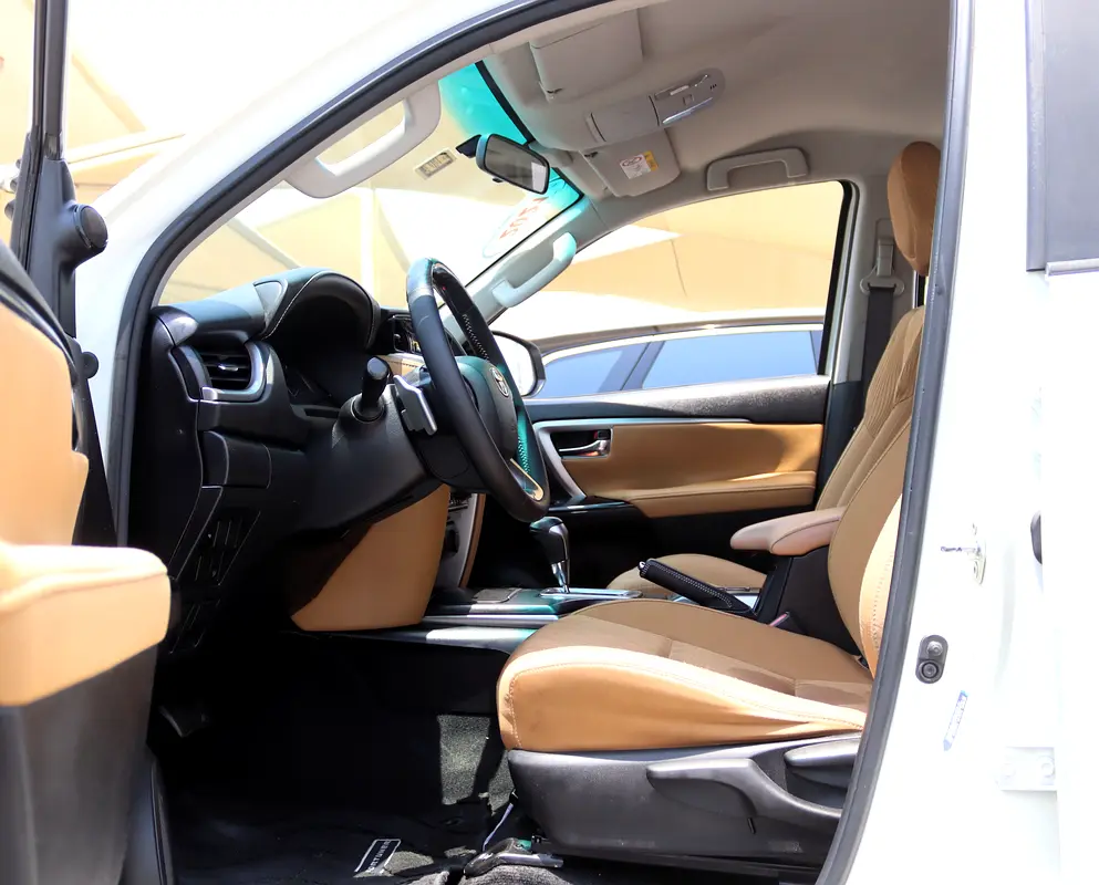 Car Image 2021 TOYOTA FORTUNER GXR