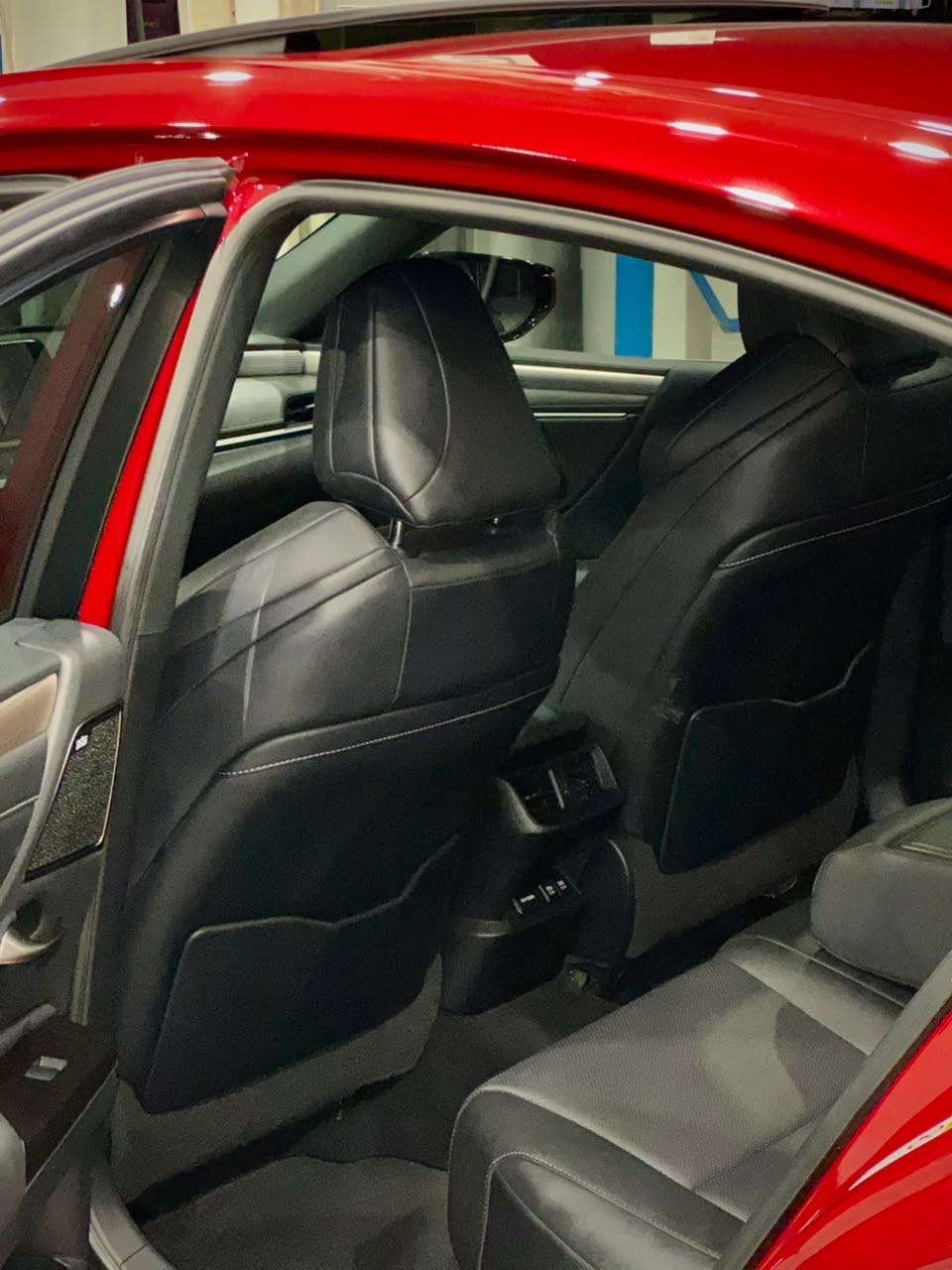 Car Image 2019 LEXUS ES F350