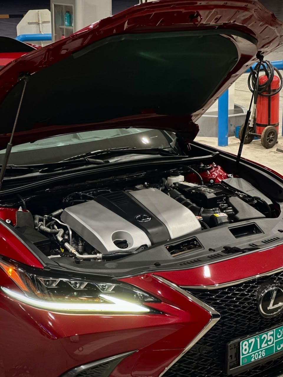 Car Image 2019 LEXUS ES F350