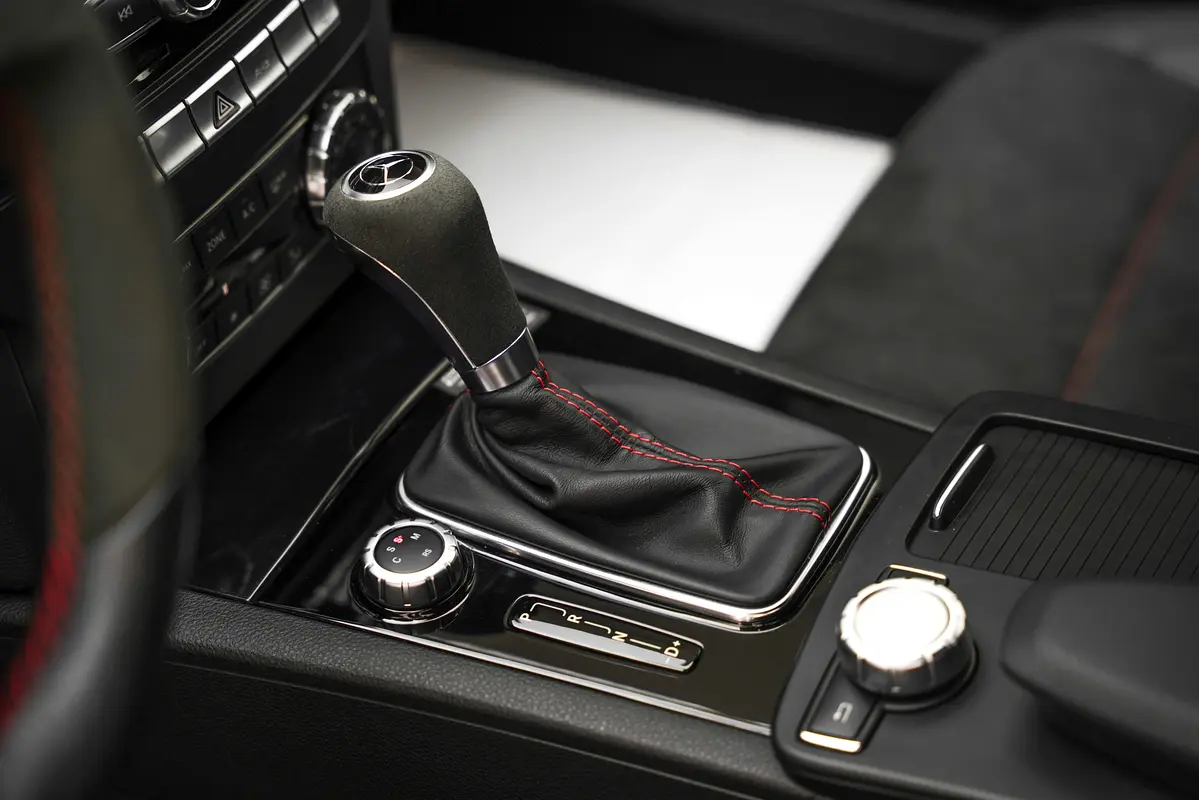 Car Image 2013 MERCEDES C Class C63 AMG