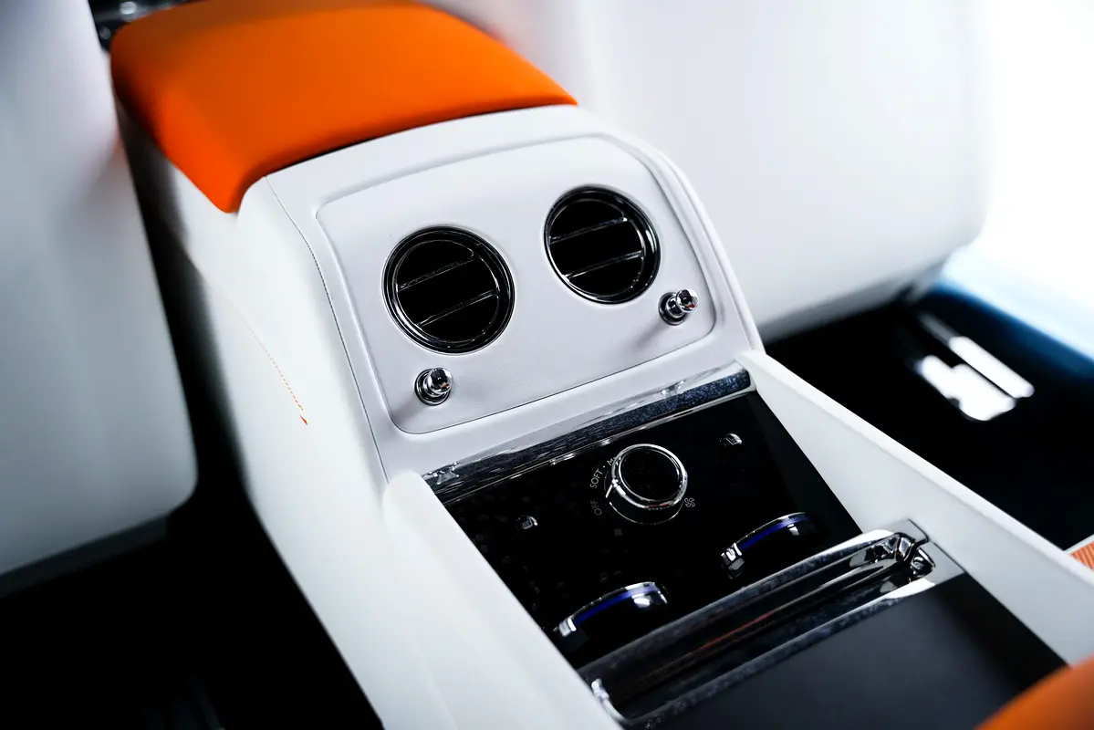 Car Image 2024 ROLLS ROYCE SPECTRE 