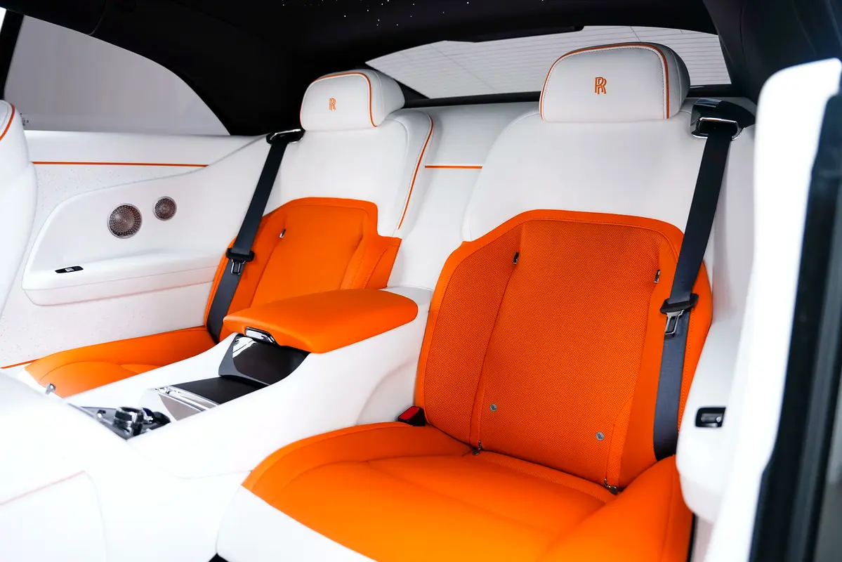 Car Image 2024 ROLLS ROYCE SPECTRE 