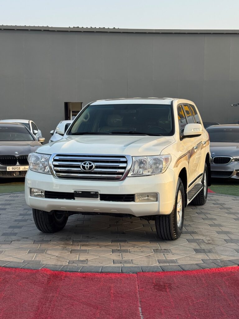 Car Image 2010 TOYOTA LAND CRUISER GX.R