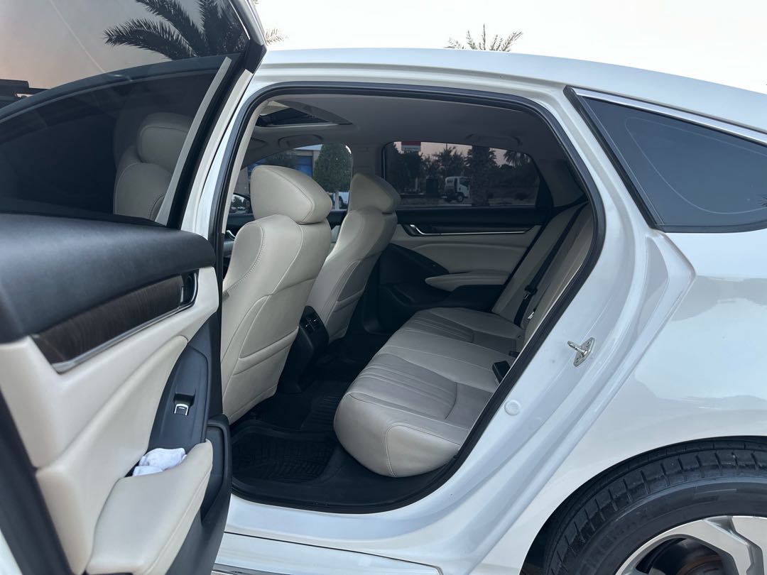 Car Image 2019 HONDA ACCORD EXL