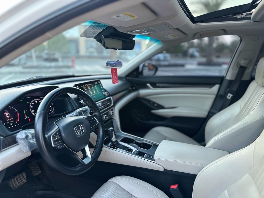 Car Image 2019 HONDA ACCORD EXL