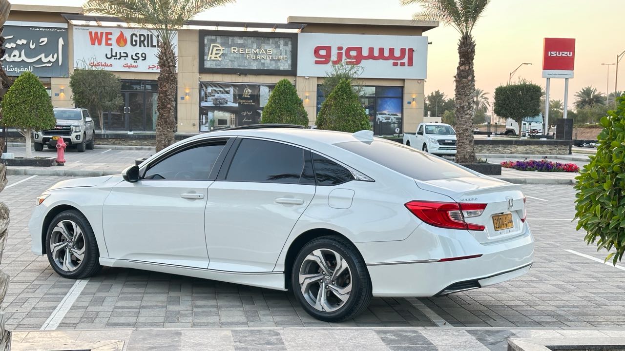 Car Image 2019 HONDA ACCORD EXL