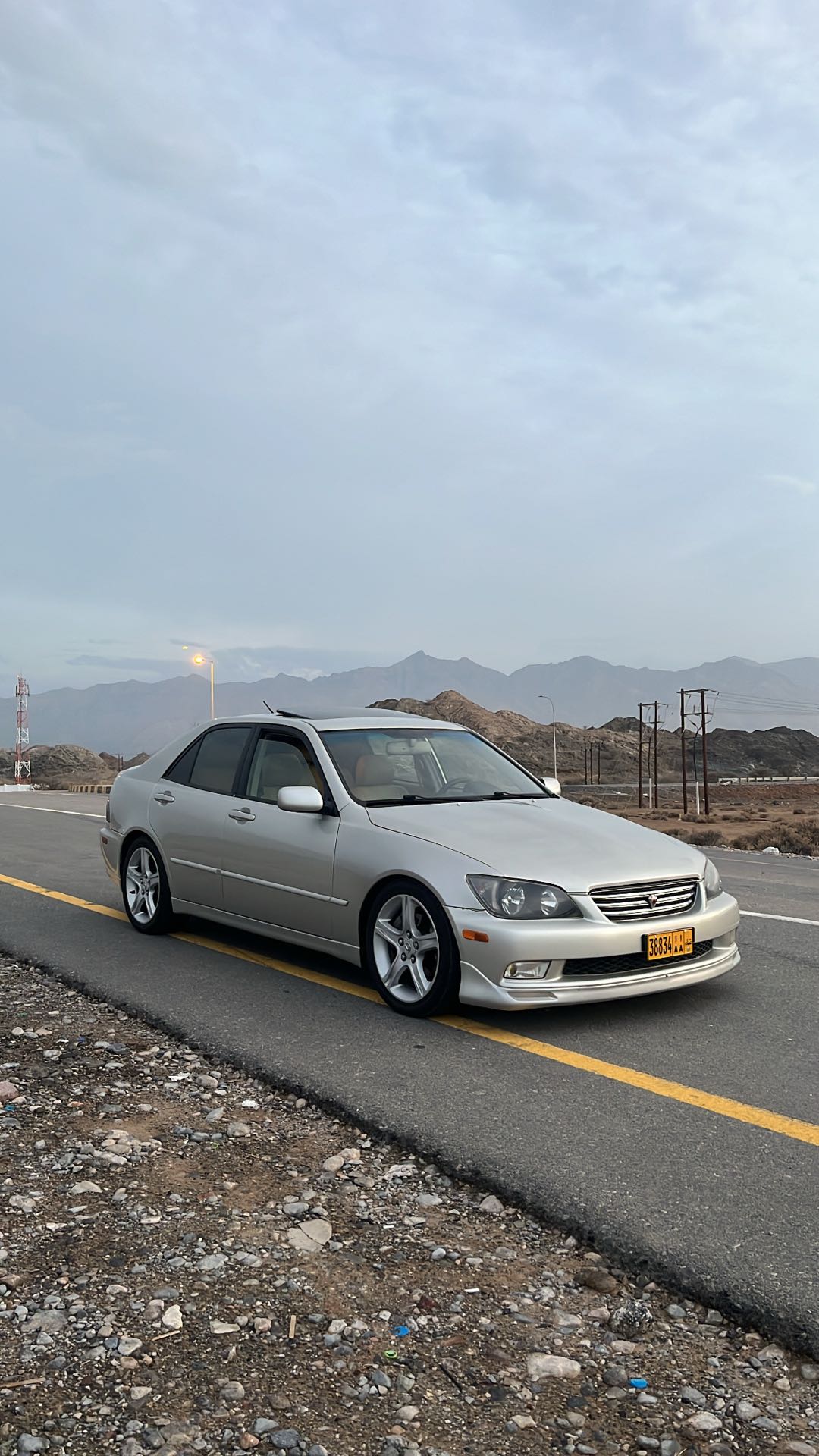Car Image 2002 LEXUS IS 300