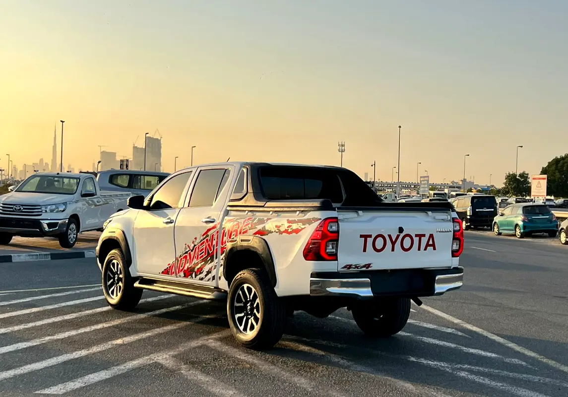 Car Image 2022 TOYOTA HILUX Adventure