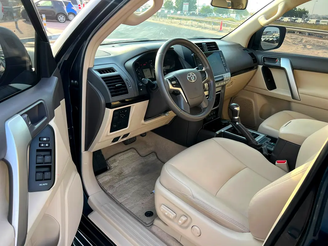 Car Image 2022 TOYOTA Prado TXL