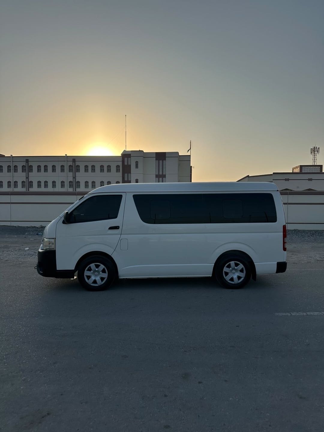 Car Image 2014 TOYOTA Hiace GLX