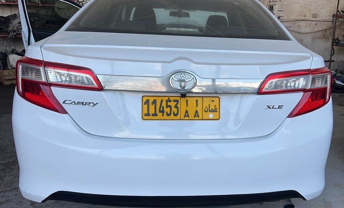 Car Image 2013 TOYOTA CAMRY GLE