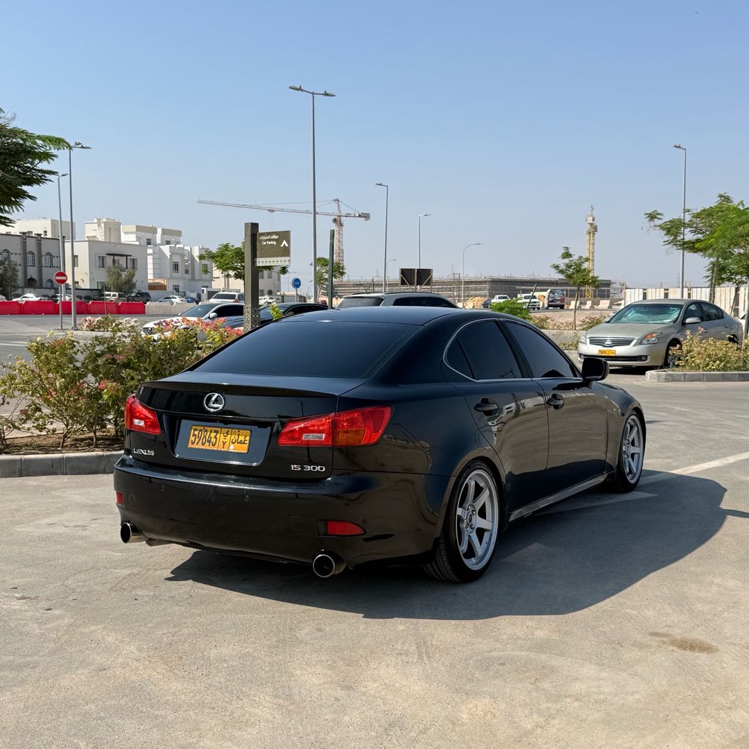 Car Image 2008 LEXUS IS 