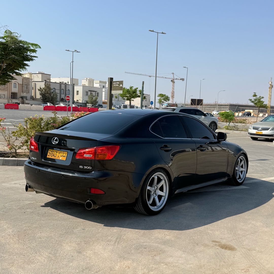 Car Image 2008 LEXUS IS 