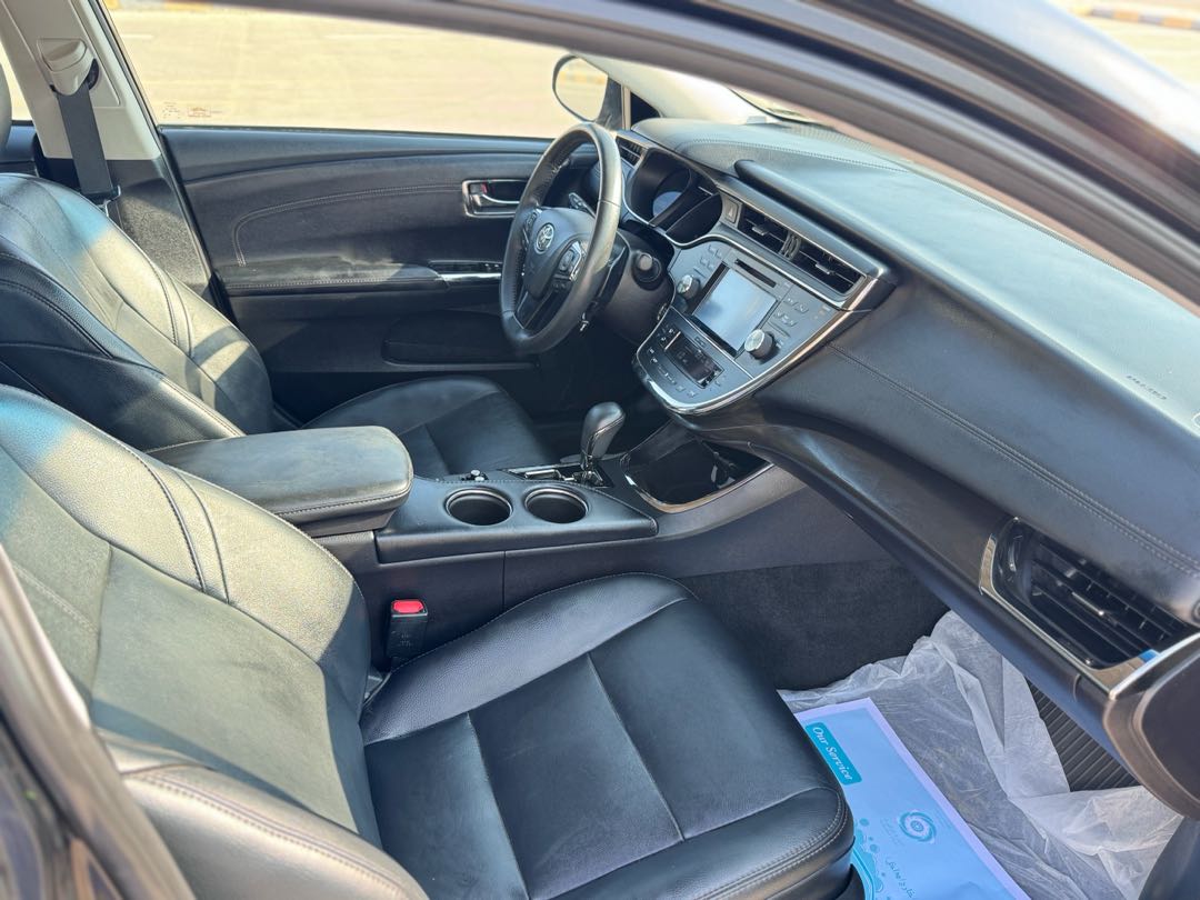 Car Image 2018 TOYOTA AVALON XLE Premium