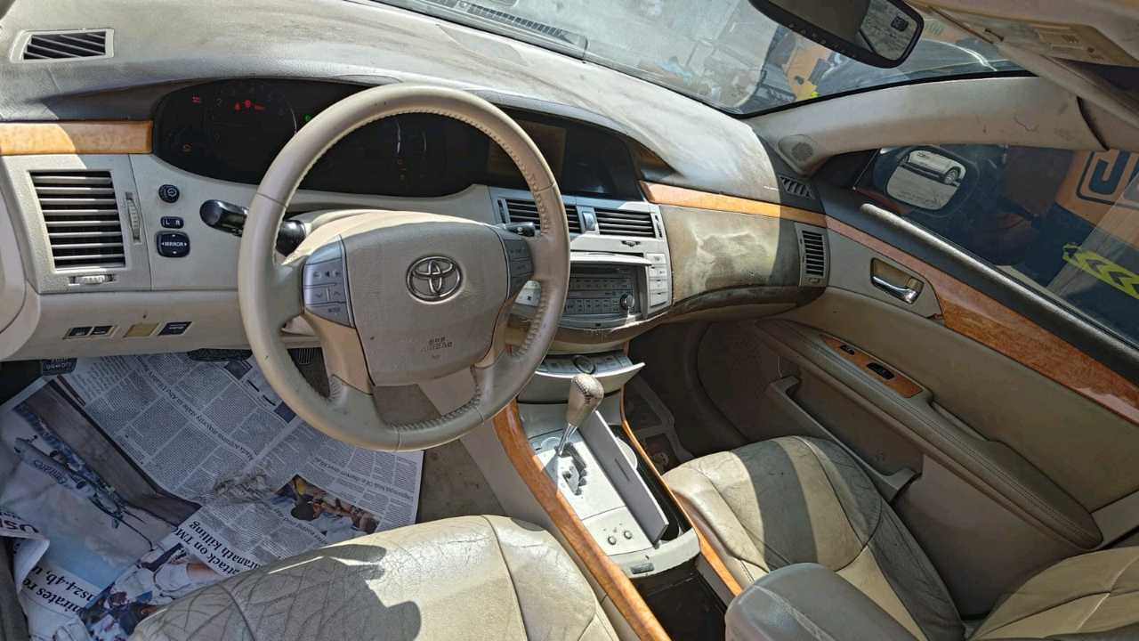 Car Image 2007 TOYOTA AVALON XL