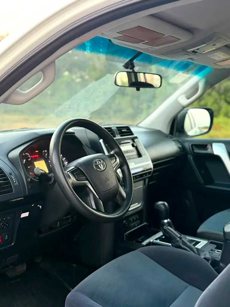 Car Image 2019 TOYOTA Prado VX.I
