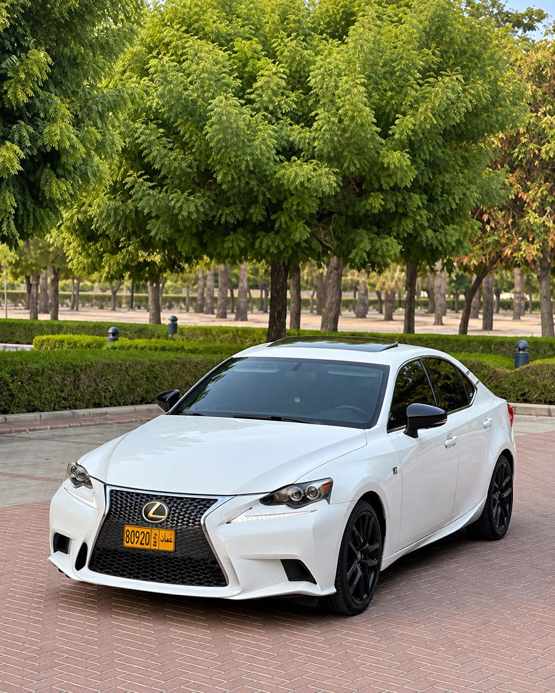 Car Image 2016 LEXUS IS 200