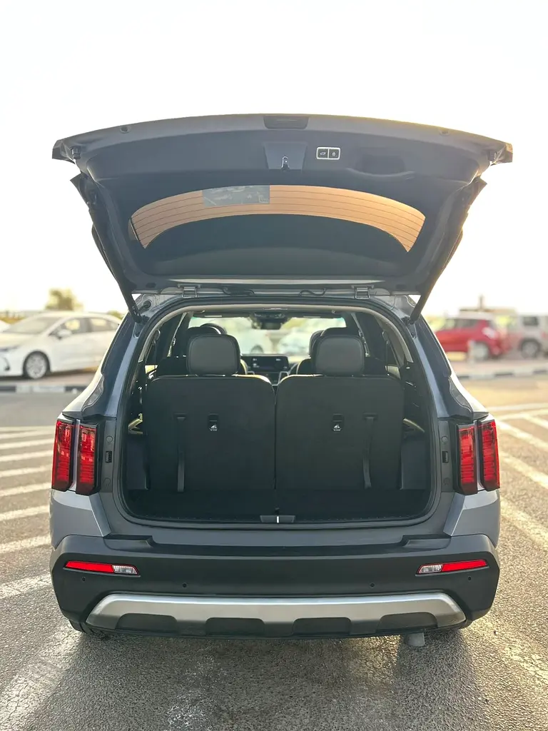 Car Image 2021 KIA SORENTO SX