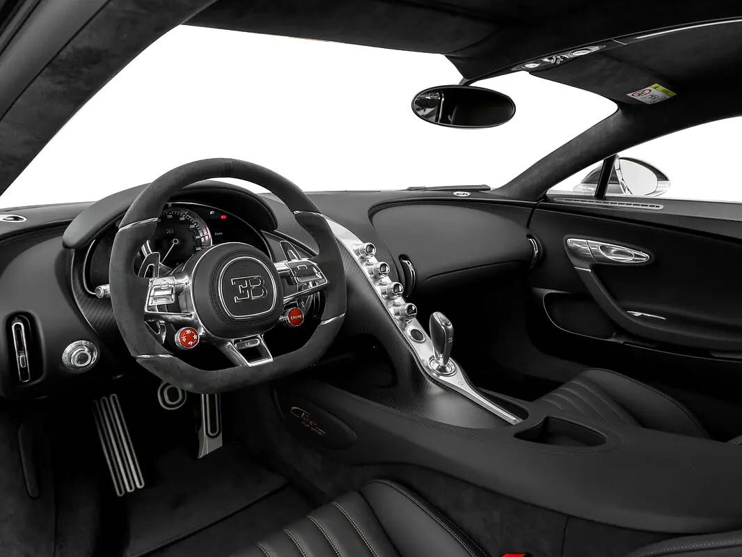 Car Image 2023 BUGATTI Chiron 