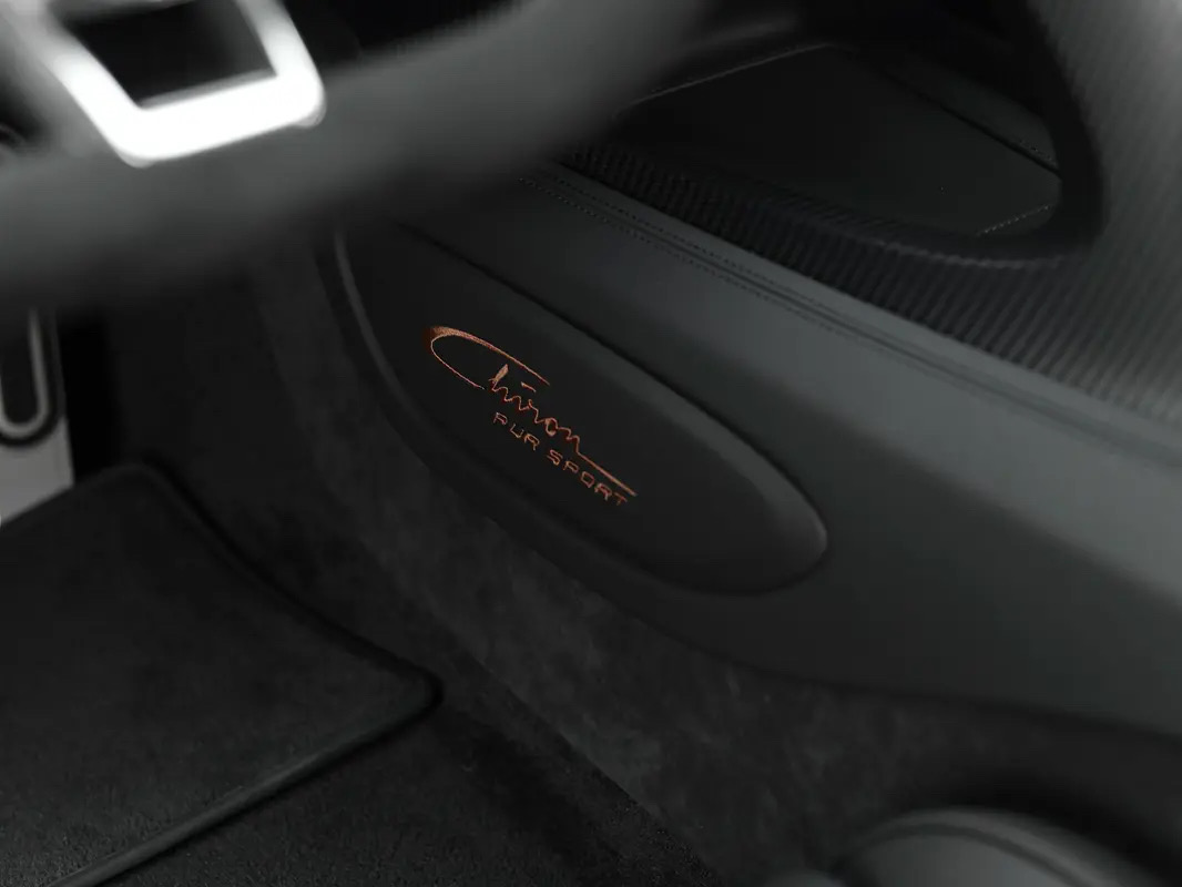 Car Image 2023 BUGATTI Chiron 