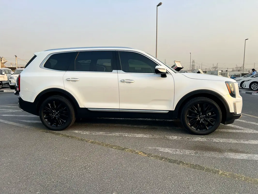 Car Image 2021 KIA TELLURIDE SX