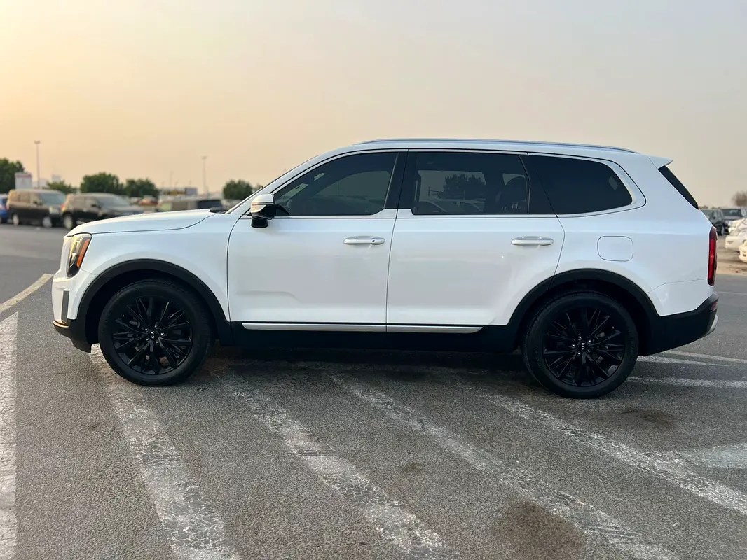 Car Image 2021 KIA TELLURIDE SX