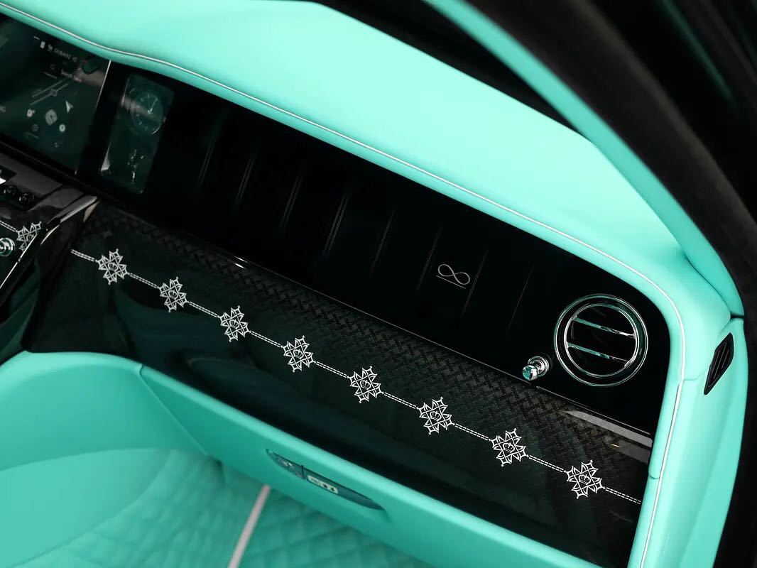 Car Image 2026 ROLLS ROYCE CULLINAN 