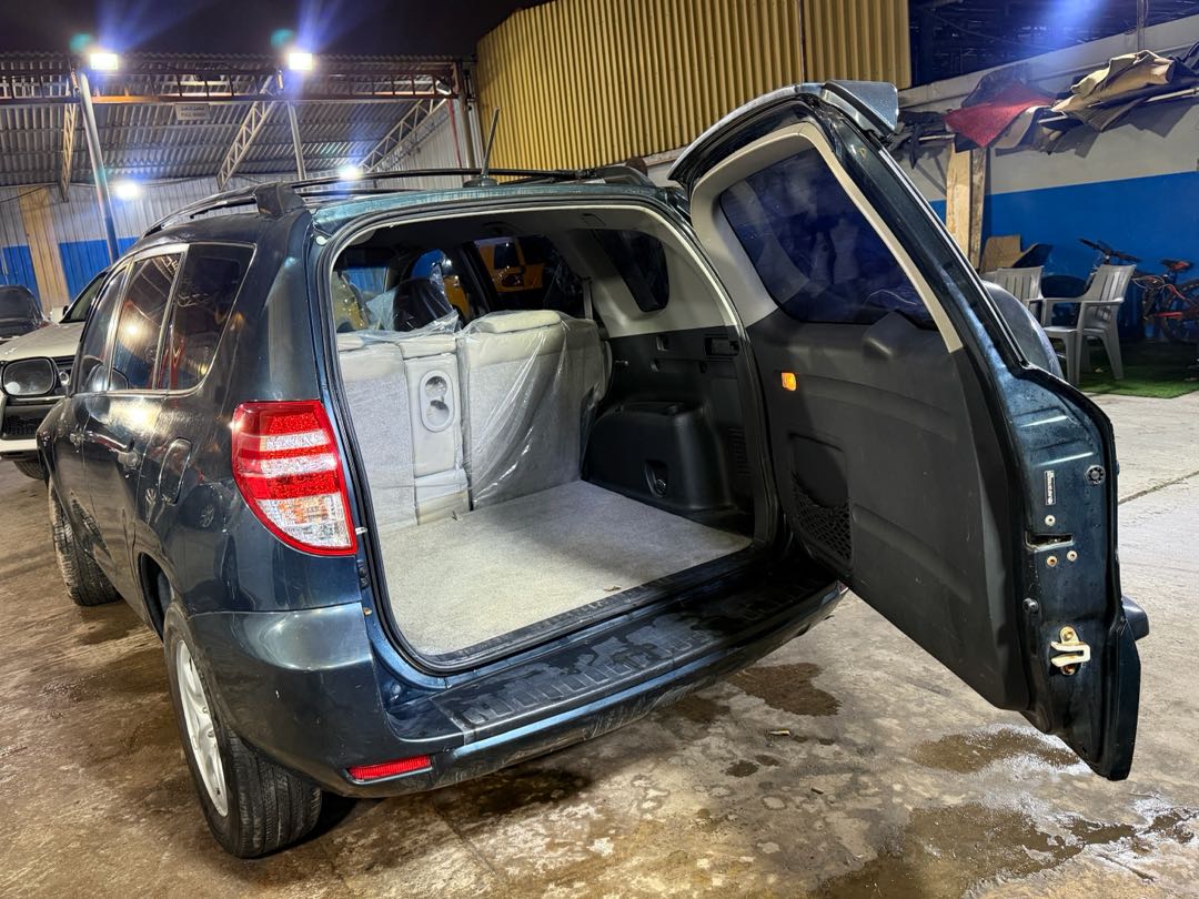 Car Image 2009 TOYOTA RAV4 Basic
