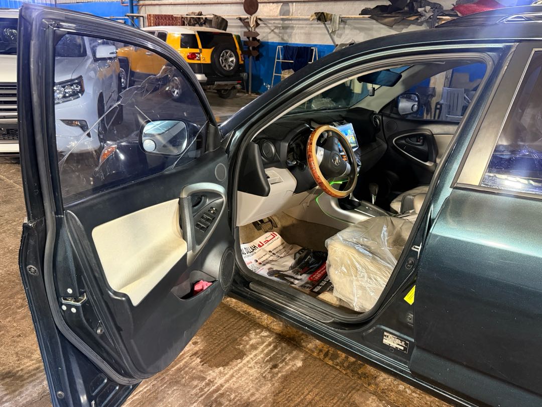 Car Image 2009 TOYOTA RAV4 Basic