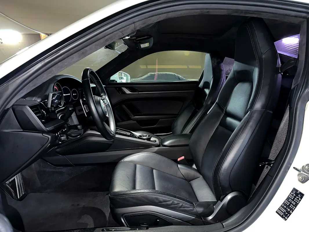 Car Image 2020 PORSCHE 911 Carrera